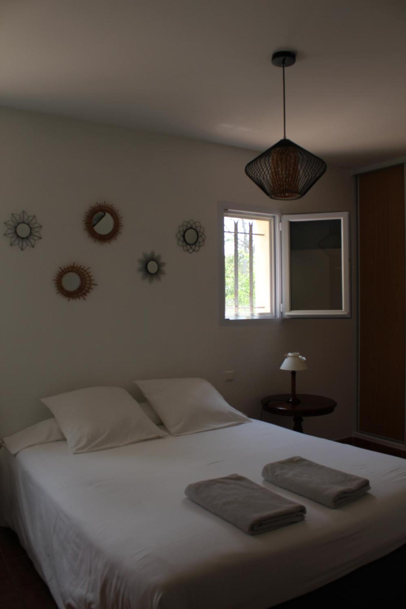Bed and Breakfast Bastide Saint Bernard Le Thoronet Esterno foto