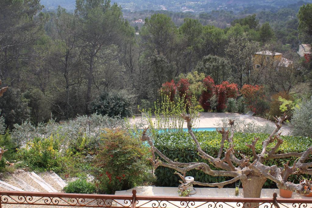 Bed and Breakfast Bastide Saint Bernard Le Thoronet Esterno foto