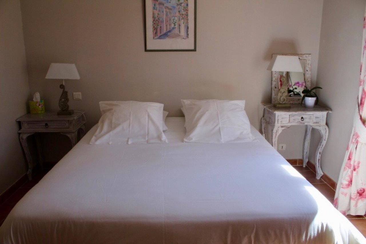 Bed and Breakfast Bastide Saint Bernard Le Thoronet Esterno foto